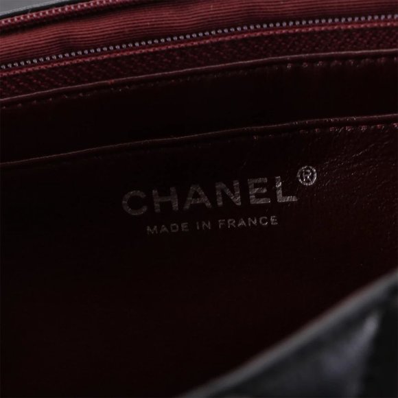 Chanel Black Quilted Lambskin Jumbo Single Flap Bag - Picture 5 of 7